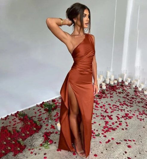Red One-Shoulder Maxi Dress - Effortless Evening Style