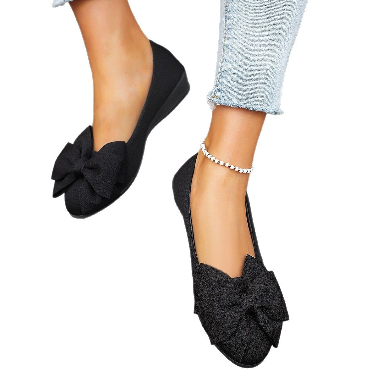 Emerald Ballet Flats with Bow Detail for Effortless Comfort