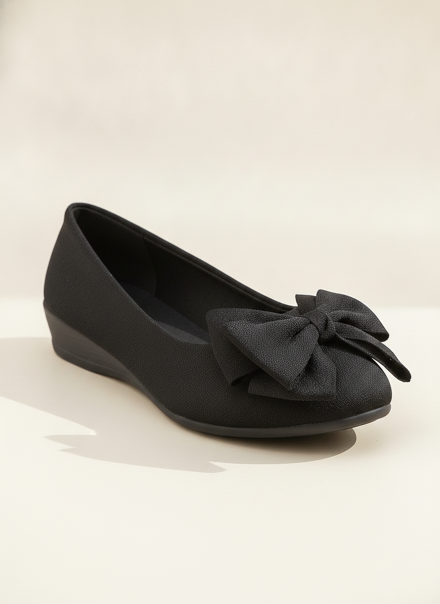 Emerald Ballet Flats with Bow Detail for Effortless Comfort