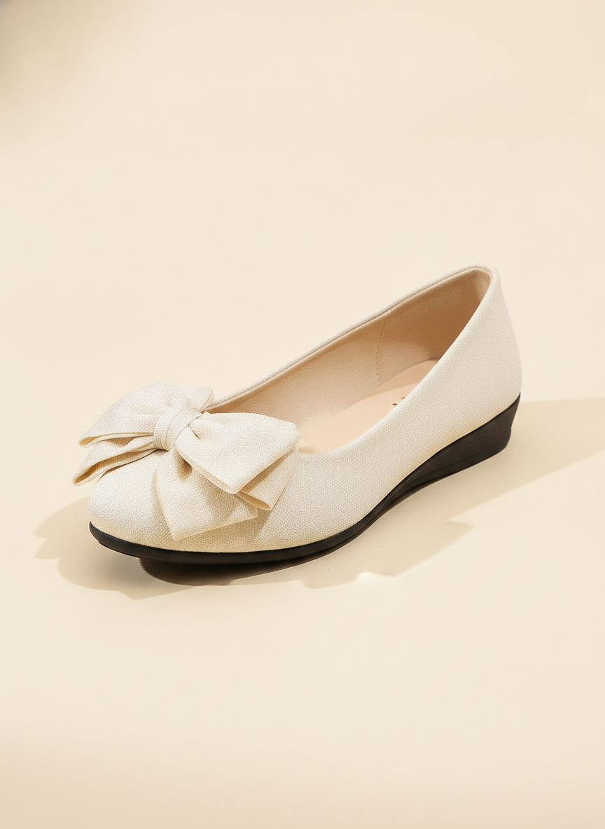 Emerald Ballet Flats with Bow Detail for Effortless Comfort
